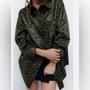 ZARA NWT AW21 LEOPARD
OVERSIZED PRINTED OVERSHIRT...L